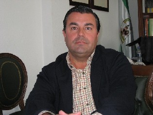 OTURA: El Alcalde de Otura, Ignacio Fernndez-Sanz, asegura que 