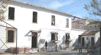 Edificio destinado a Centro de Da, Otura