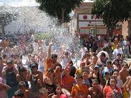 feria en Otura, domingo mañana, 7 sept, 2008, fiesta de la espuma