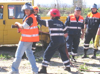 Los voluntarios de Proteccin Civil de Otura han realizado en Santa Fe un curso terico-prctico